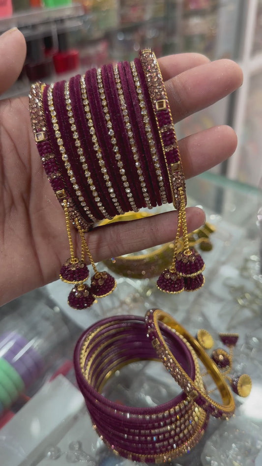 Hanging Bangles set
