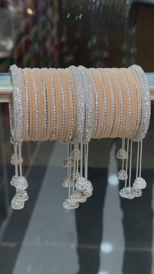 Hanging Bangles set